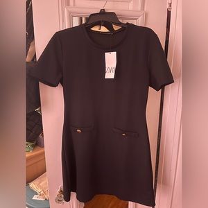Zara black short sleeve dress with faux detailed pockets / size large / NWTS